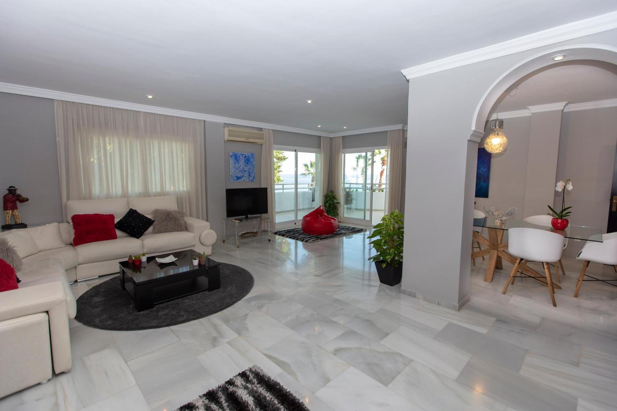 Villa Venecia, Apartamento De Lujo En 1º Linea De Playa + Parking Málaga Extérieur photo