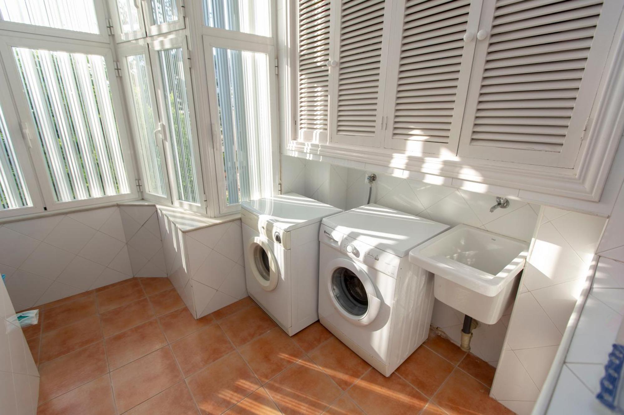 Villa Venecia, Apartamento De Lujo En 1º Linea De Playa + Parking Málaga Extérieur photo