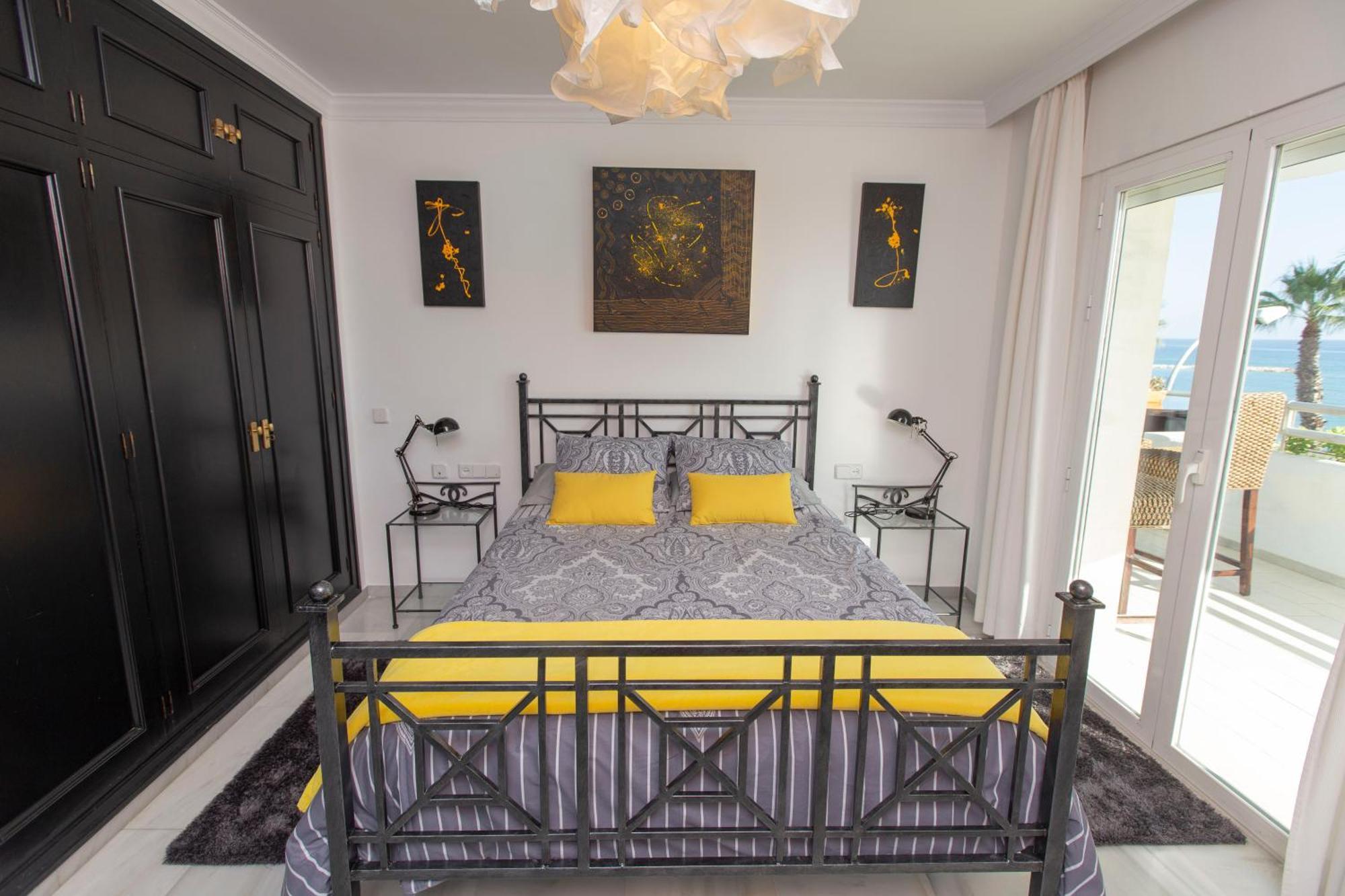 Villa Venecia, Apartamento De Lujo En 1º Linea De Playa + Parking Málaga Extérieur photo