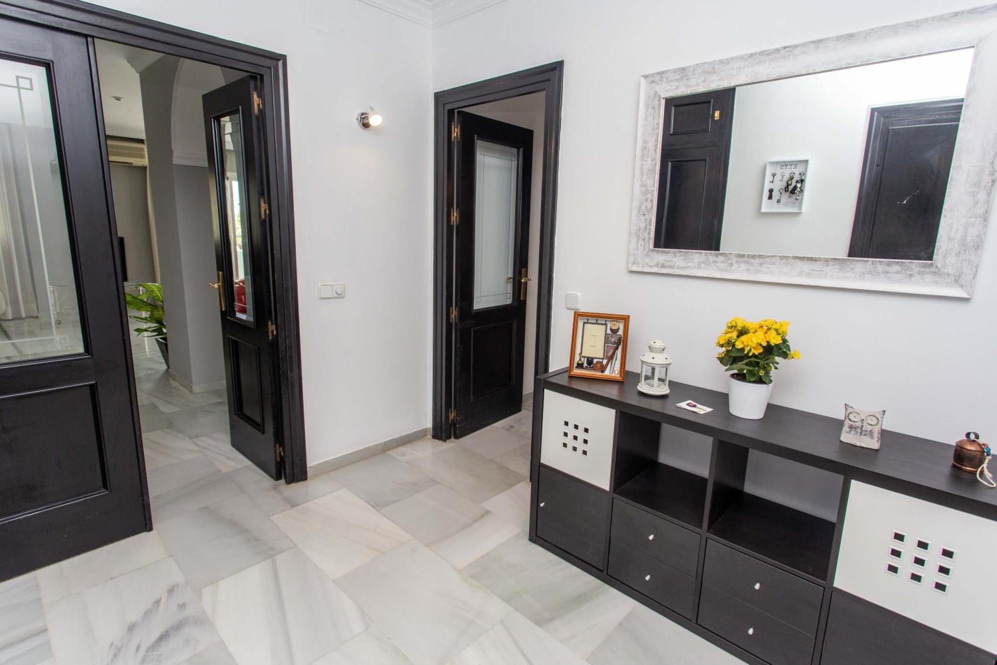 Villa Venecia, Apartamento De Lujo En 1º Linea De Playa + Parking Málaga Extérieur photo