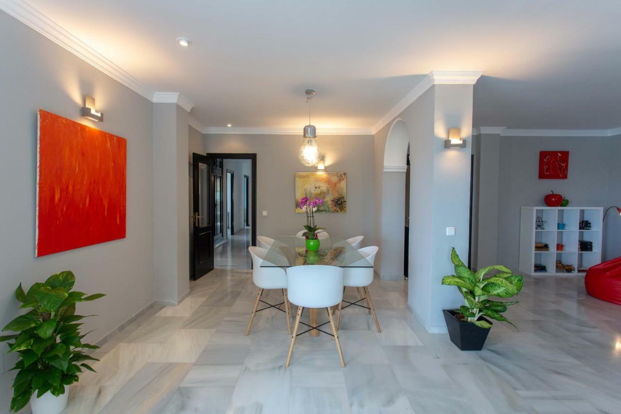Villa Venecia, Apartamento De Lujo En 1º Linea De Playa + Parking Málaga Extérieur photo