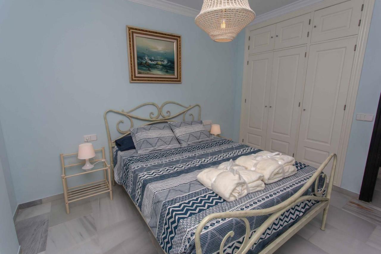 Villa Venecia, Apartamento De Lujo En 1º Linea De Playa + Parking Málaga Extérieur photo